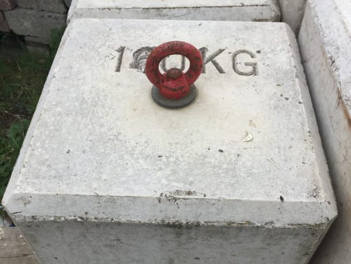 IMG 2901180kg Ballast Button