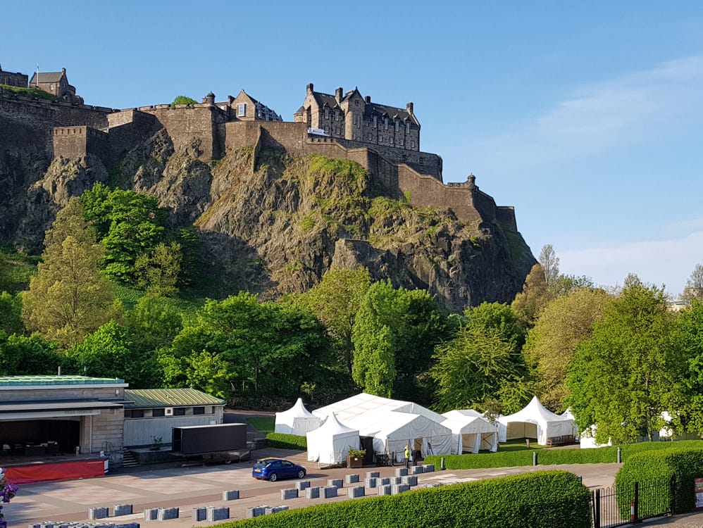 EVENT SERVICES 14 Getintouch Button w